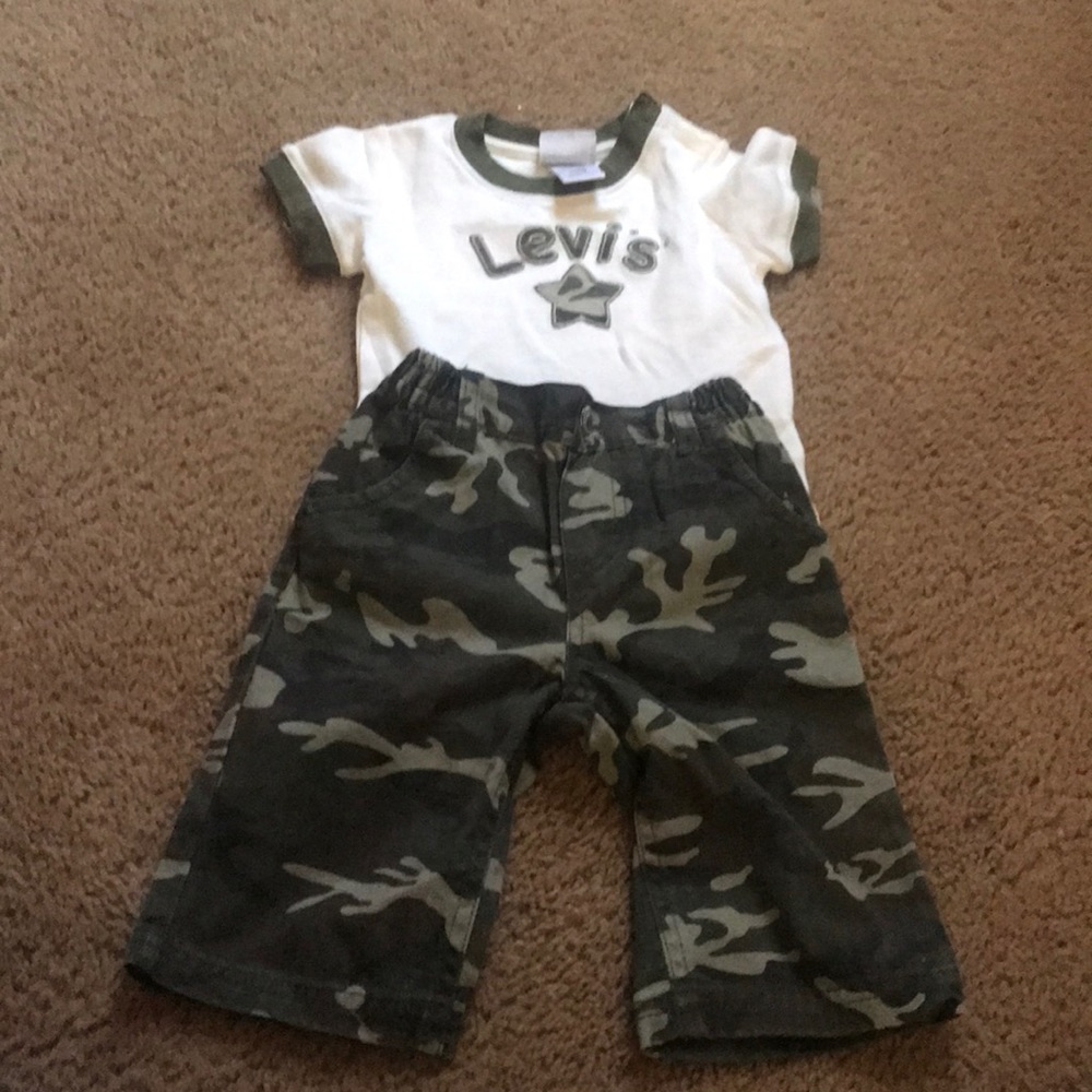 Levi’s camouflage boys set 0-6 months